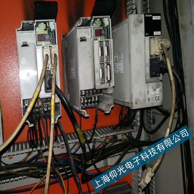 三菱數(shù)控系統(tǒng)維修公司-機床報警D001、D006維修