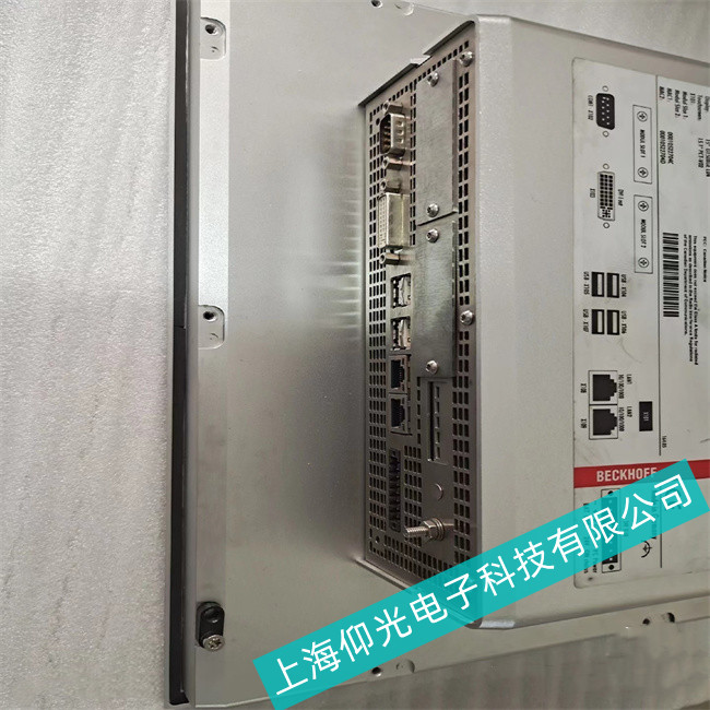 徐匯區(qū)自動化生產(chǎn)線倍福工控機C6110系列上電藍(lán)屏故障維修方法