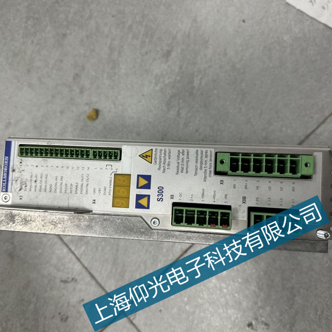科爾摩根s700驅(qū)動器上電報警F06故障修理