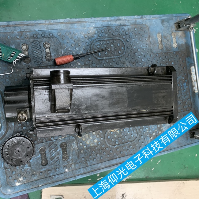 包裝行業(yè)力士樂伺服電機MDD065A-N-040-N2L-095GB0報警C2103維修